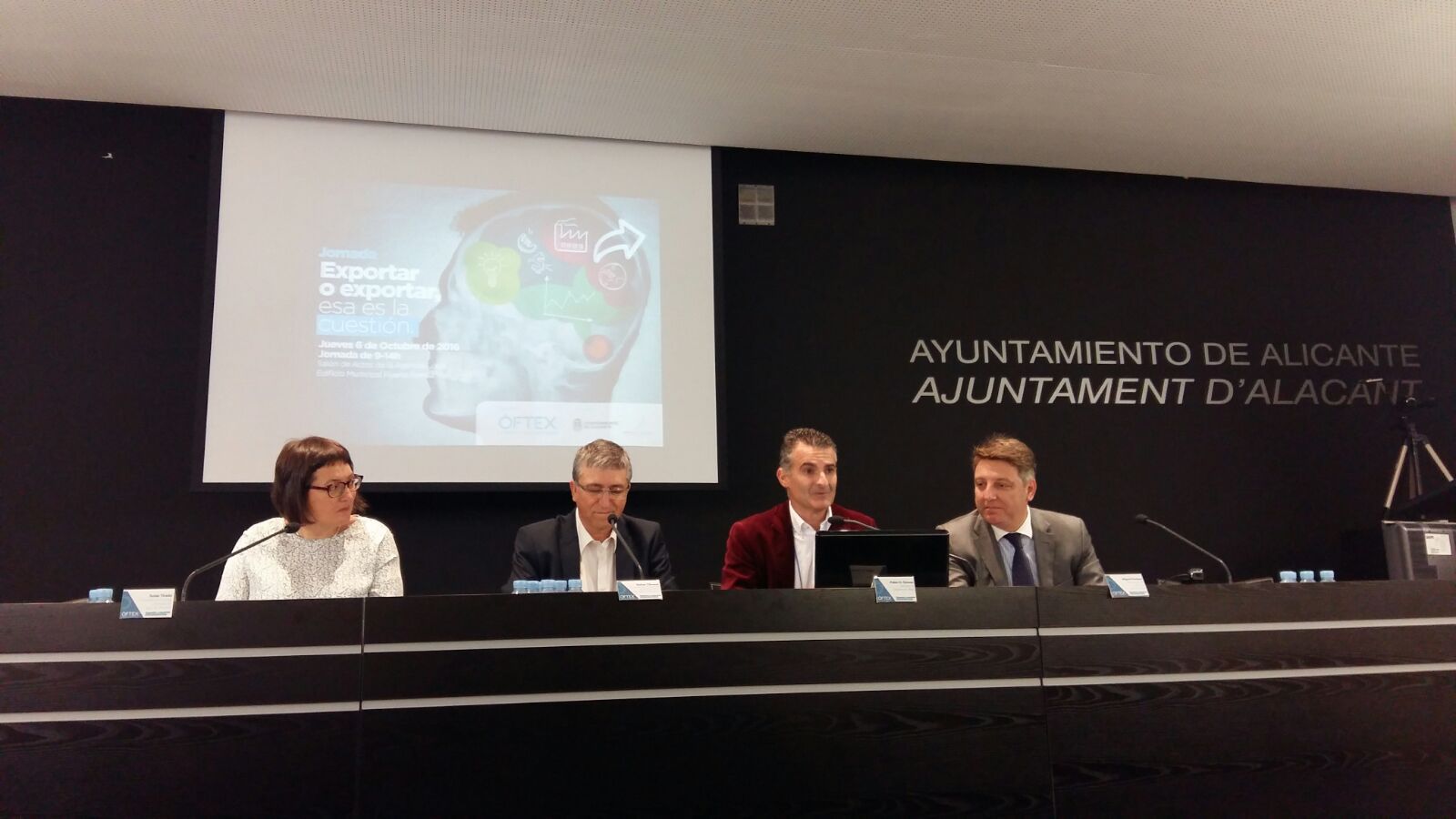 ECO_Climent_nos_hemos_volcaco_FOTO