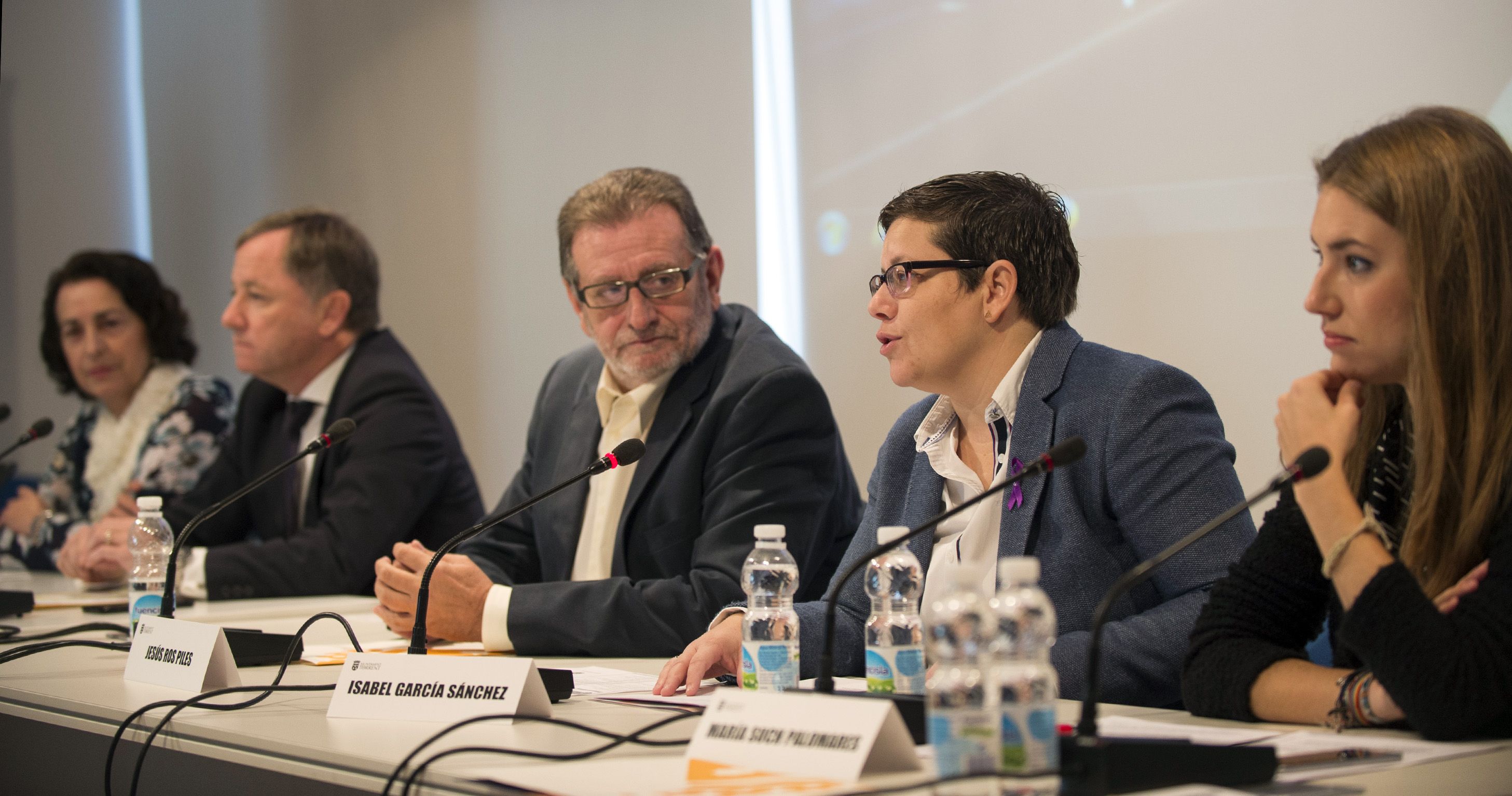 Isabel García asiste a jornadas violencia género en Torrent foto_Abulaila (6)