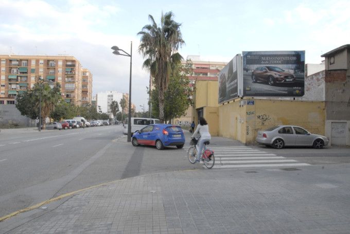 1129 carril bici Malilla