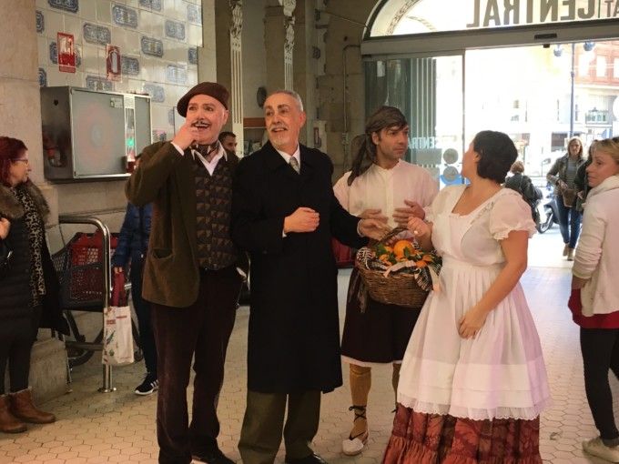 la-cotorra-al-mercat la-cotorra-al-mercat