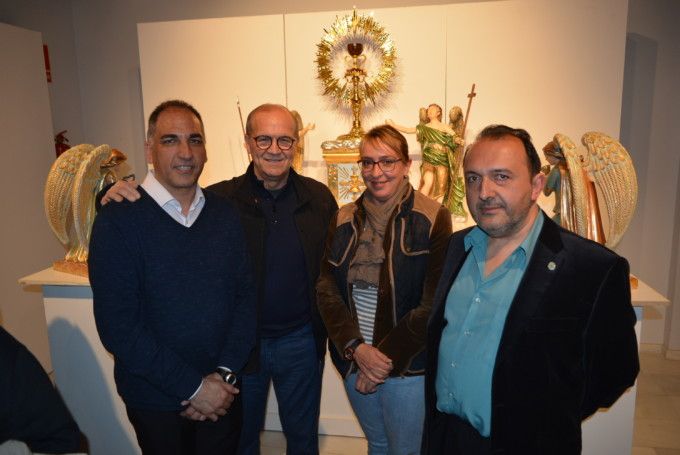 exposicion-angel-de-la-pasion