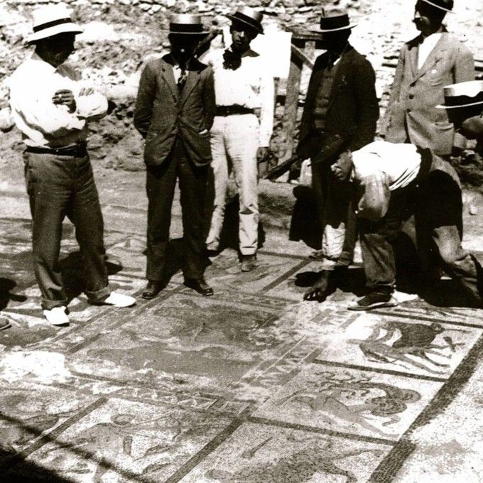 descobriment-mosaic-lliria