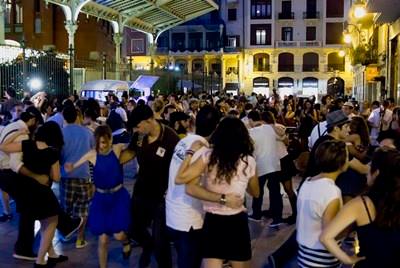 valenciashoppeningnight