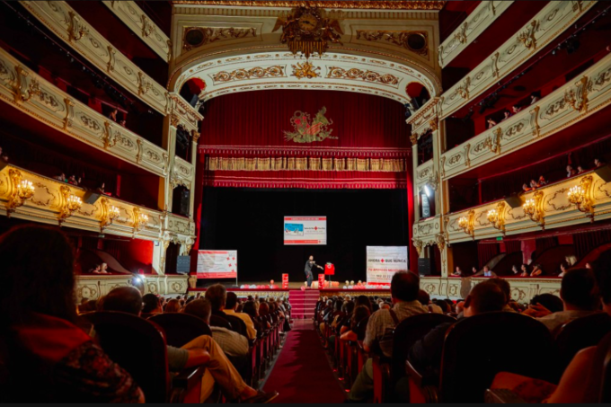 gala-solidaria-del-humor-cruz-roja