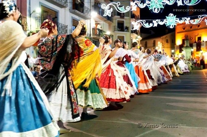 dansaes-font-de-la-figuera