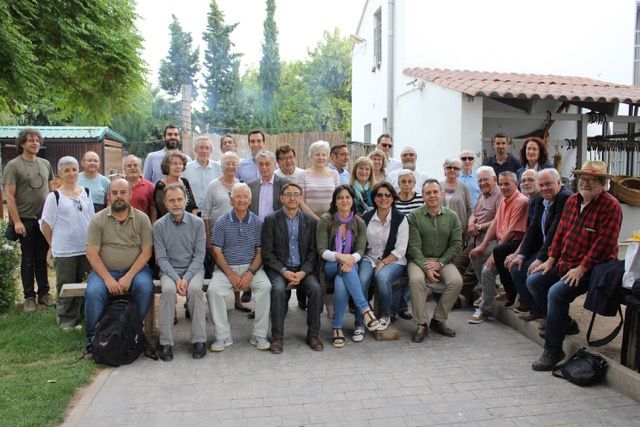 foto-de-familia-de-fills-del-silenci-foto-asociacio-stranbook