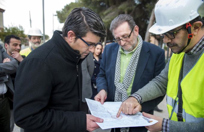 jorge-rodriguez-visita-obras-en-torrent-foto_abulaila