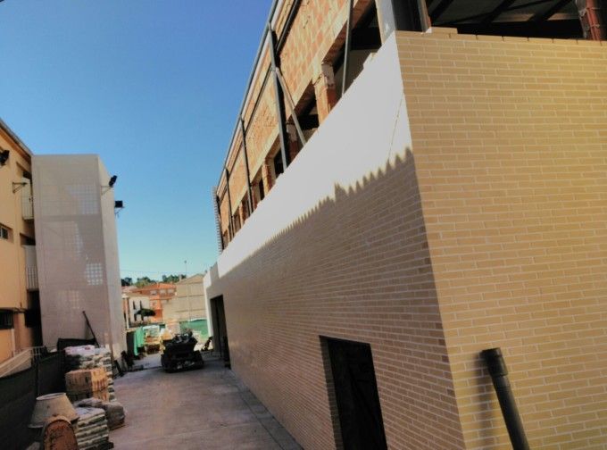 llombai_polideportivo