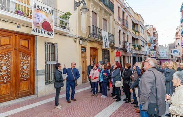 exposicion-art-al-carrer-contra-la-violencia-machista-1