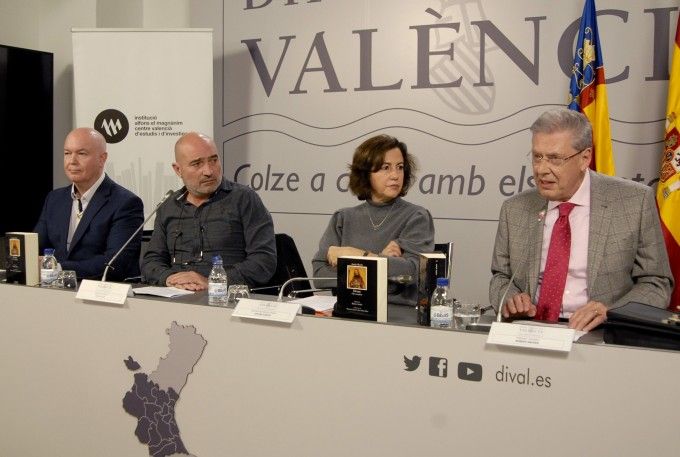 Xavier Rius amb Alfons el Magnànim_Foto MPazos (2)