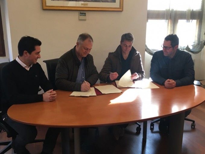 firma_convenio_comercio (1)