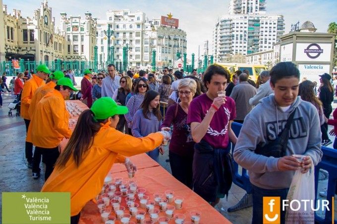 Horchatada y Naranjada Fallera