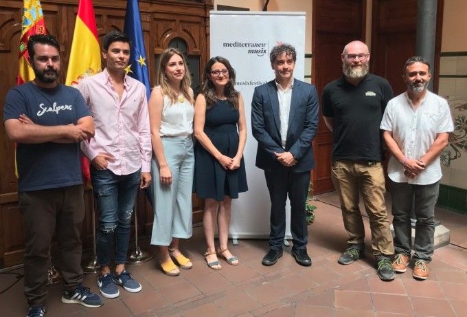 18-7-3_FOTO_MOltra_Punts_Violeta_present_CS