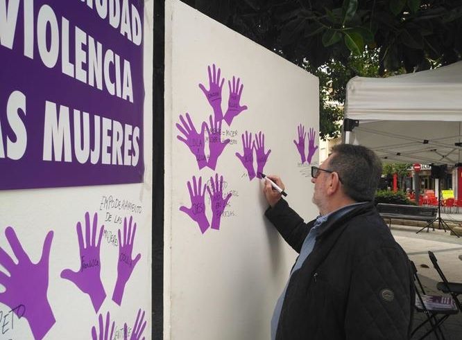 Mesa-informativa-666x491