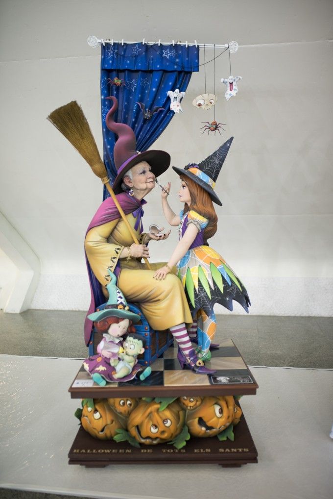 ninot-falla-sueca-literazo-azorin-2019