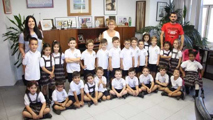 L'alumnat de primària del col·legi Sant Cristòfor Màrtir visita l'Ajuntament