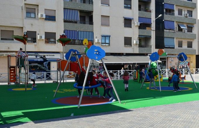 Nuevo parque infantil plaza San Sebastián Benetússer