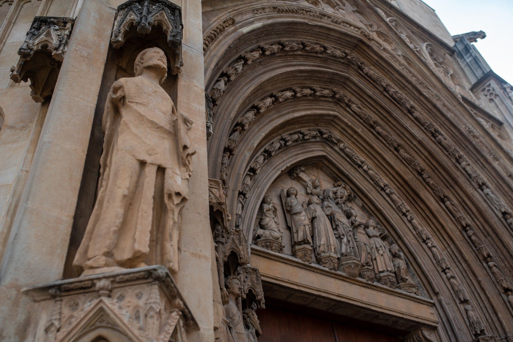 Fachada de la Catedral de València