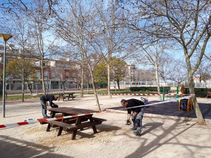 Mobiliario urbano en calle Malva