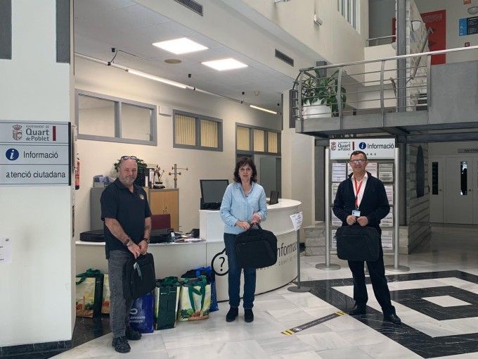ONU donación portátiles Quart de Poblet