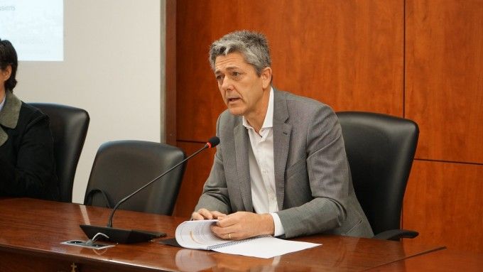 alcalde en presentación plan covid19