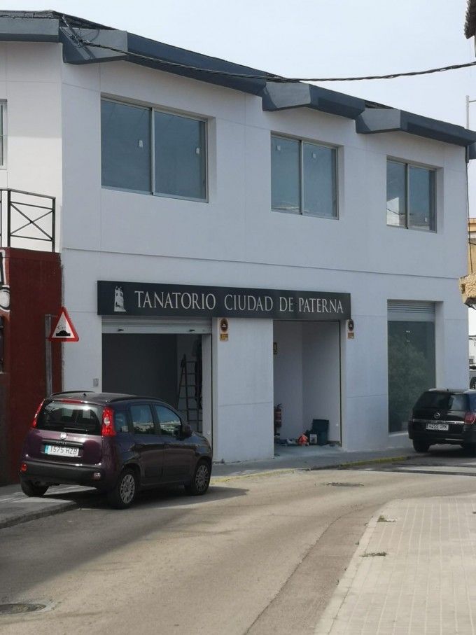 Cartel Tanatorio Paterna