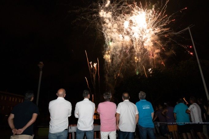 Foto archivo Mascletà nocturna en Mislata