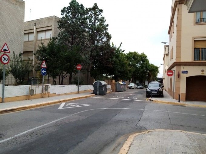Calle colegio Clara Campoamor de Paterna