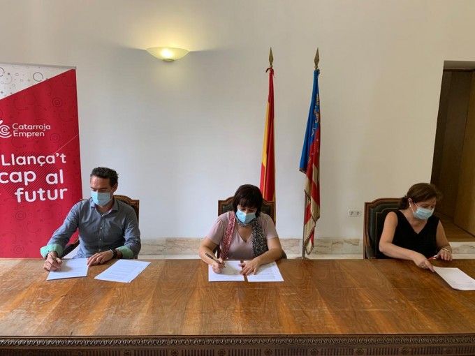 Signatura del conveni amb acype