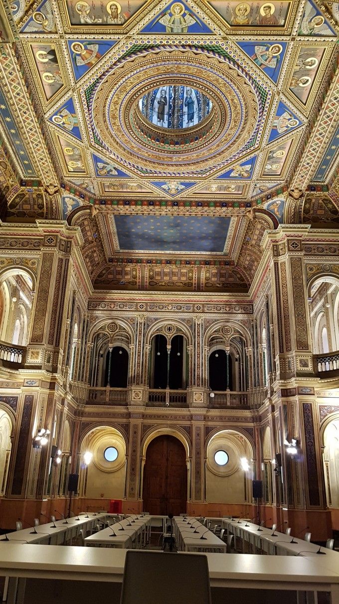 Cúpula de la Sala Alfons el Magnànim del Centre Cultural La Beneficiència