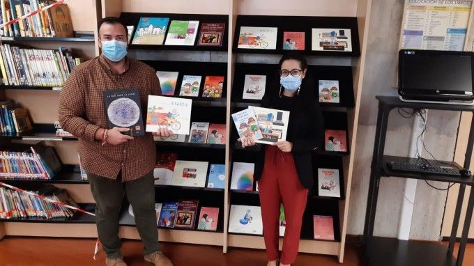 El concejal Lucas Jodar y la concejala Isabel Segura en la presentación del proyecto