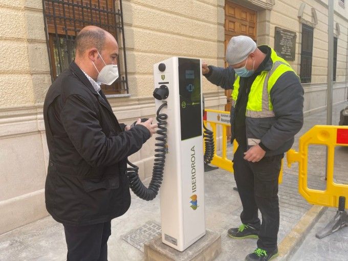 Punt de càrrega elèctric a València