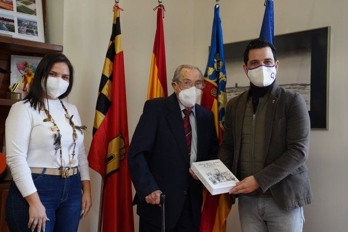 Sagredo  junto a Vicente Cotolí