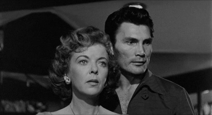 21.03.29 filmo 7_el gran cuchillo