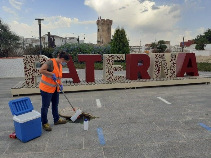 Toma de muestra de aguas residuales