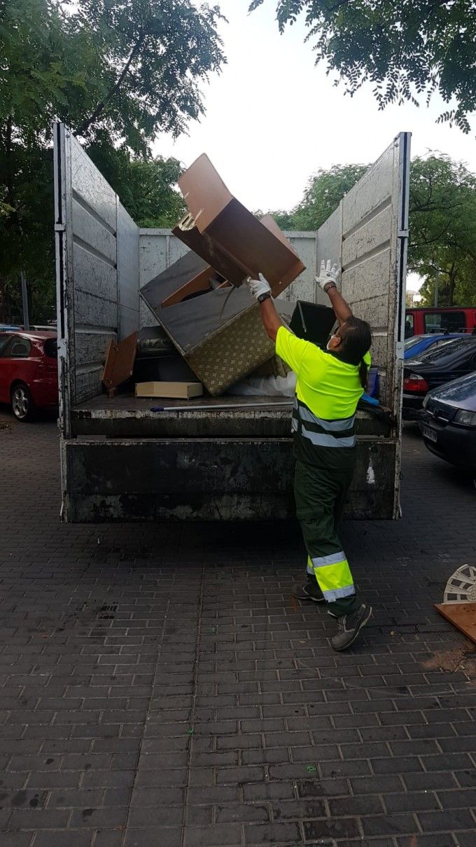 Recogida de muebles y enseres 