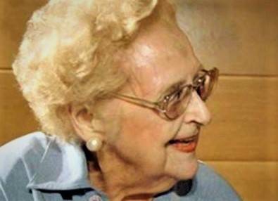 Fotografía de la novelista Carmelina Sánchez-Cutillas