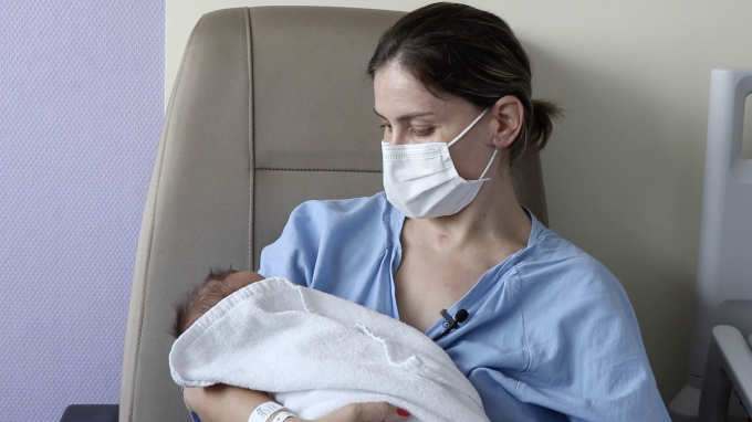 Naixement d'un bebé postcovid