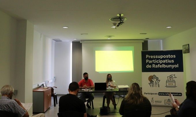 reunión presupuestos participativos rafelbunyol