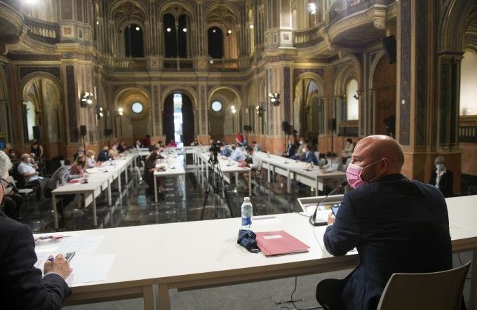 Pleno extraordinario divalterra