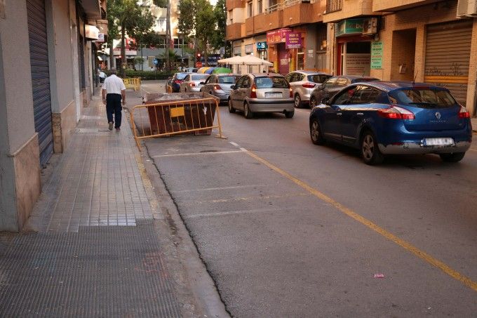 calle 25 abril torrent