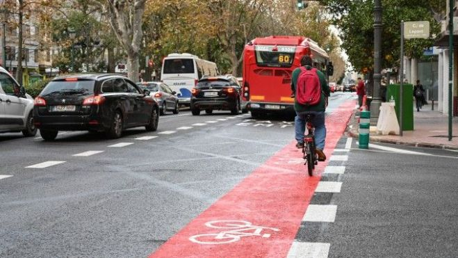 1211 Carril Bus- Bici Grans Vies