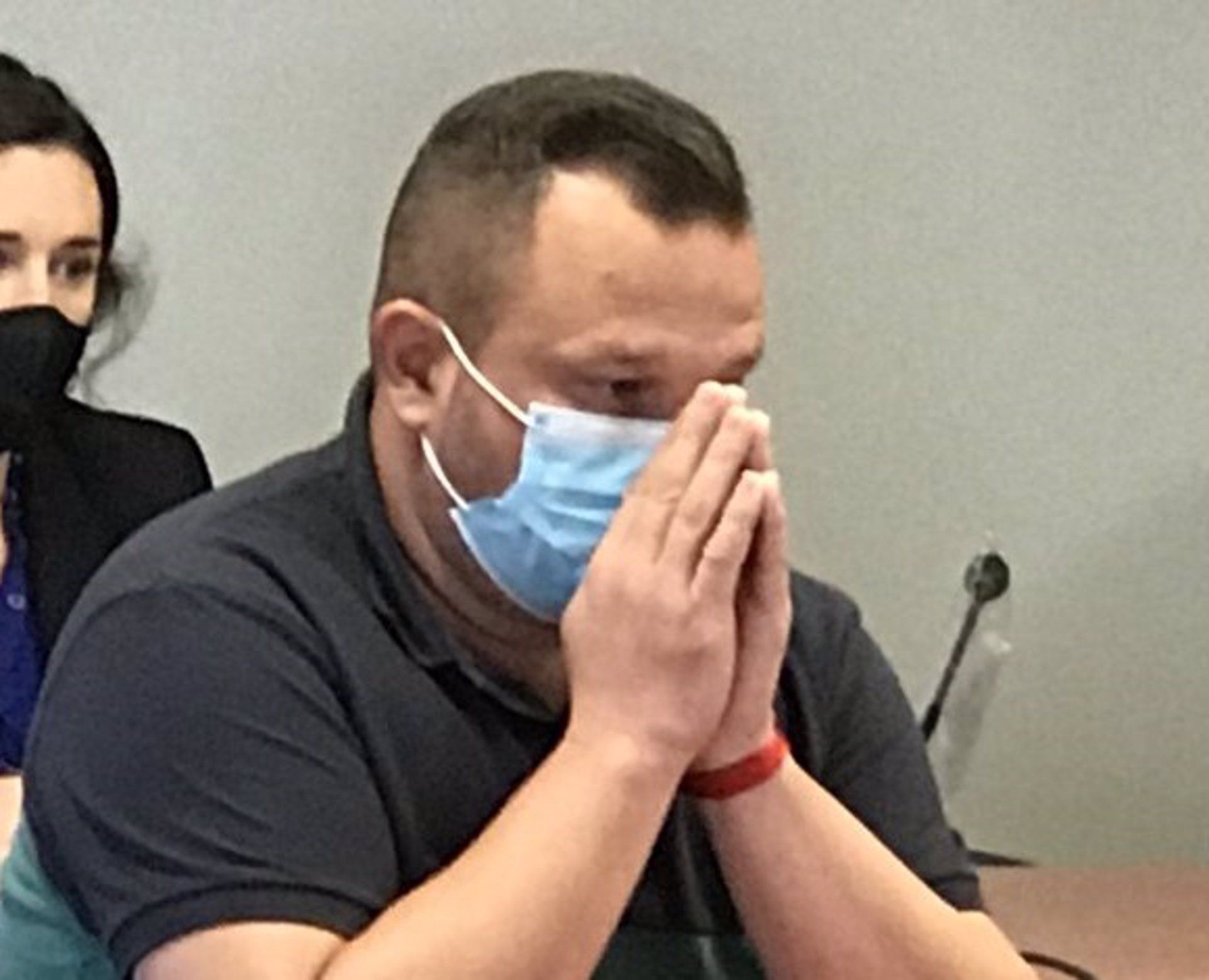 Acusado de asesinar en grado de tentativa a su padre al conocer que presuntamente abusaba de su hijo