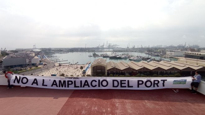Pancarta en contra de l'ampliació del port de València