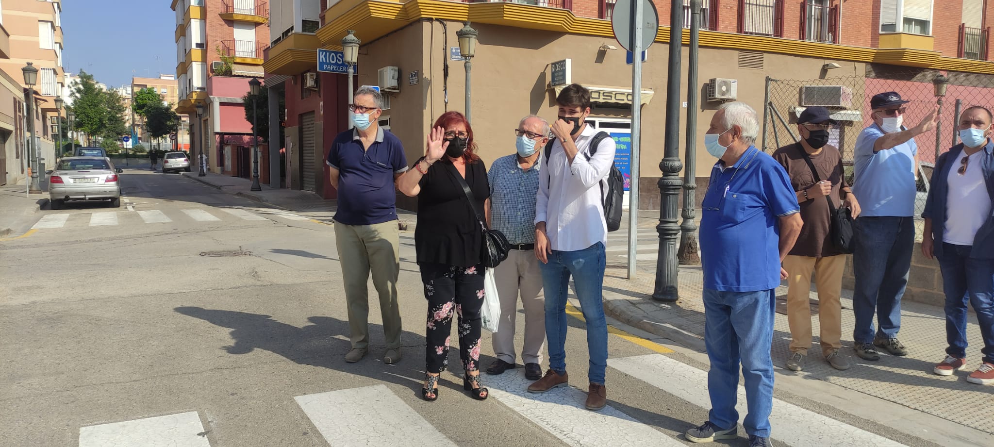 El concejal de Hacienda, Borja Sanjuán, en su visita a Benimàmet