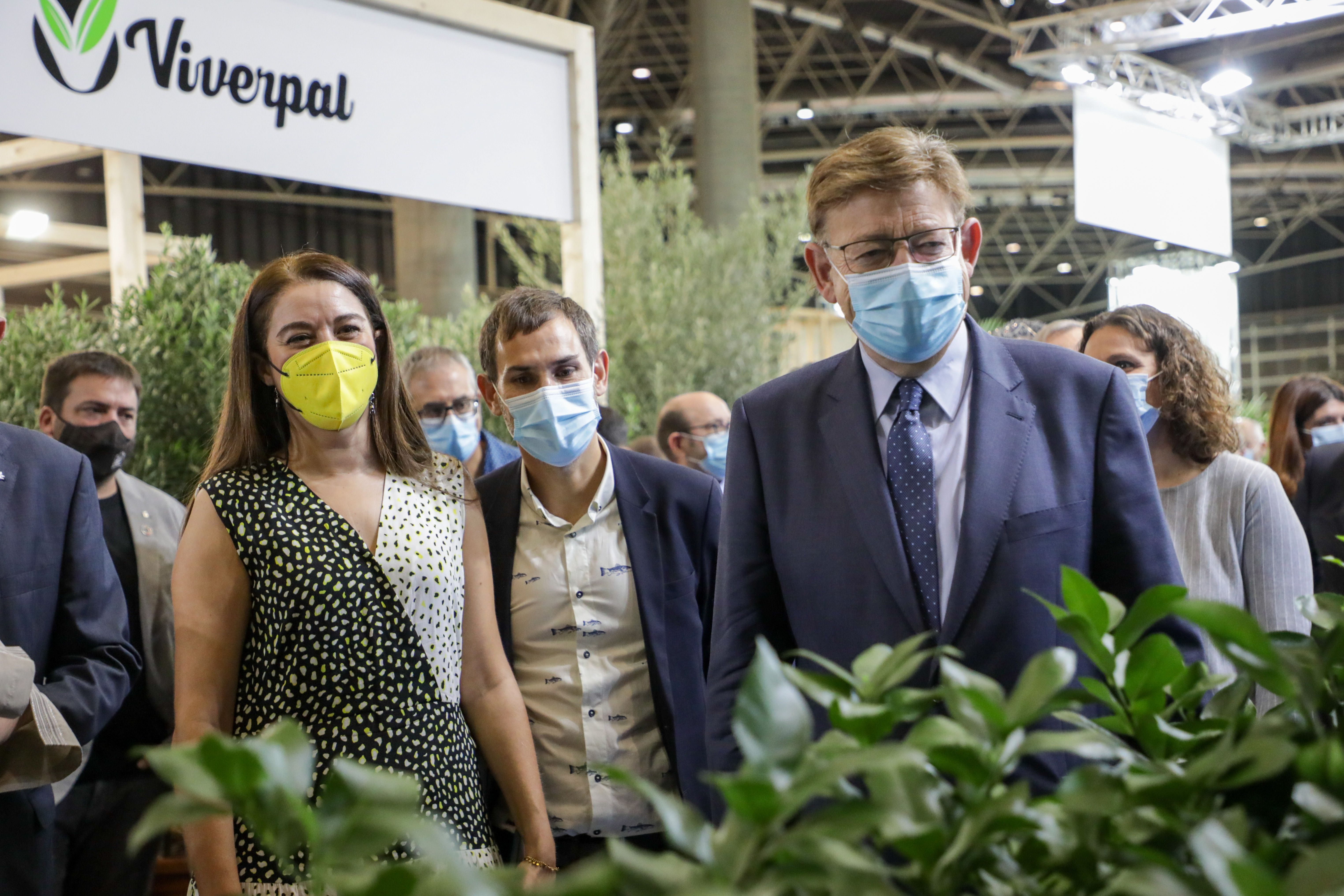 Mireia Mollà y Ximo Puig en Feria Valencia en la inauguración de la 50 edición de Iberflora y de la 18 edición de Ecofira