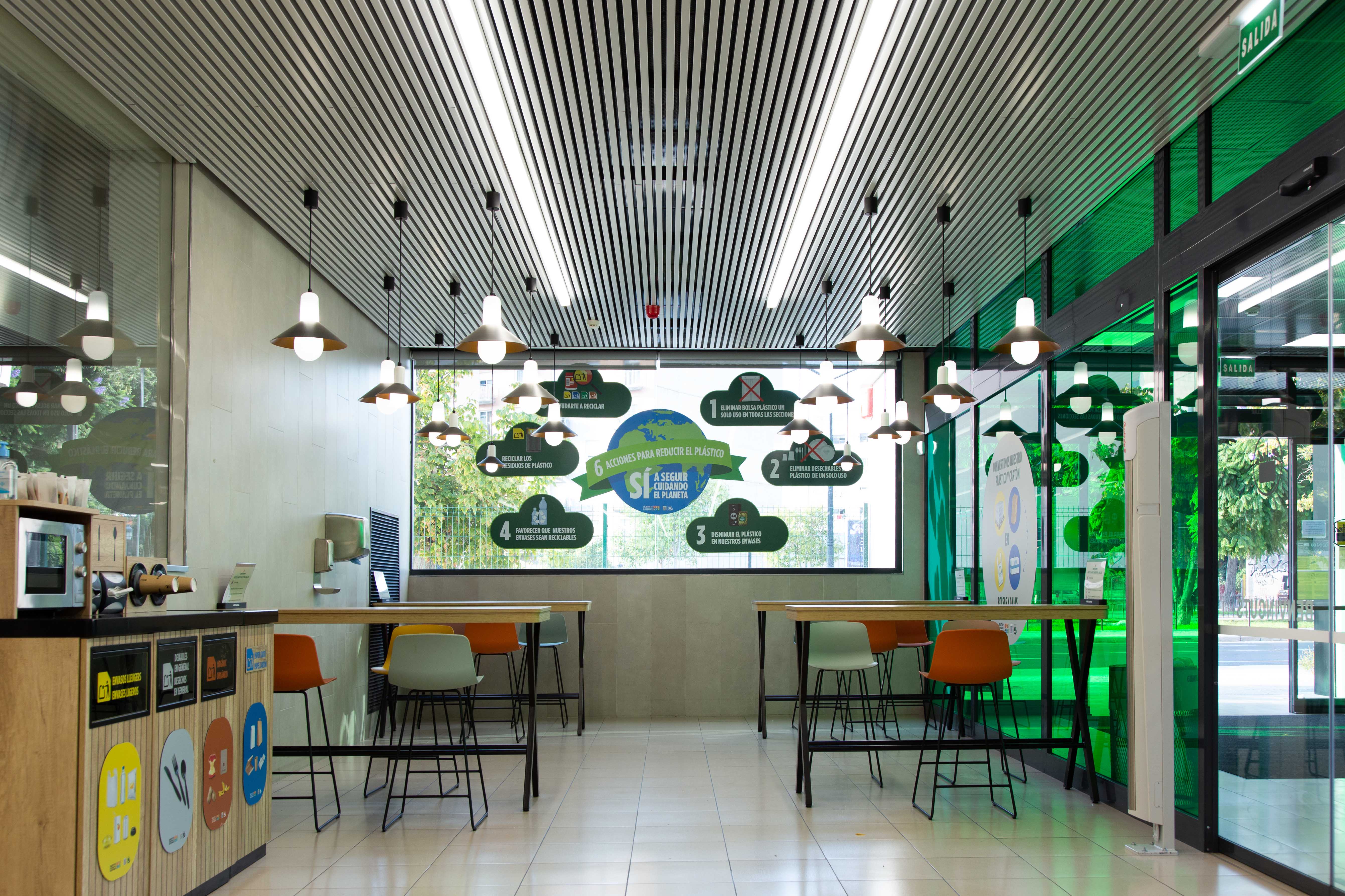 Las nuevas papeleras para reciclar de Mercadona