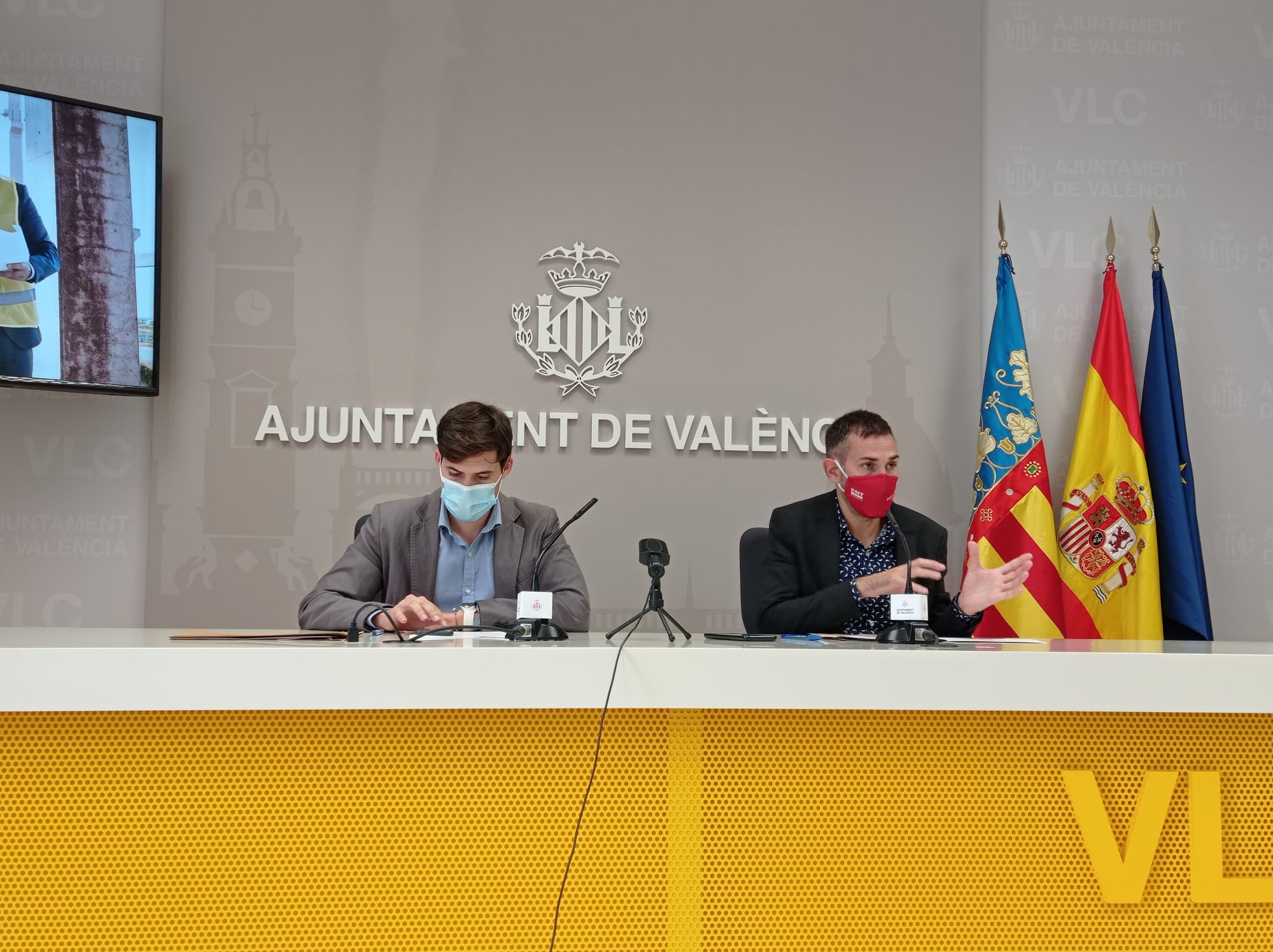 El vicealcalde y portavoz municipal, Sergi Campillo, junto al concejal de Hacienda, Borja Sanjuán.