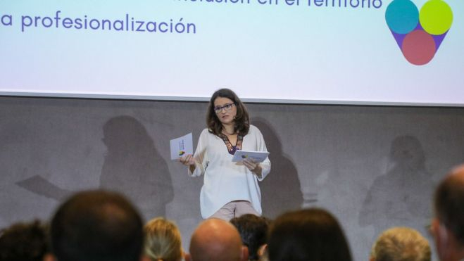 La vicepresidenta Mónica Oltra presenta tres decrets per a regular el Sistema Públic Valencià de Serveis Socials