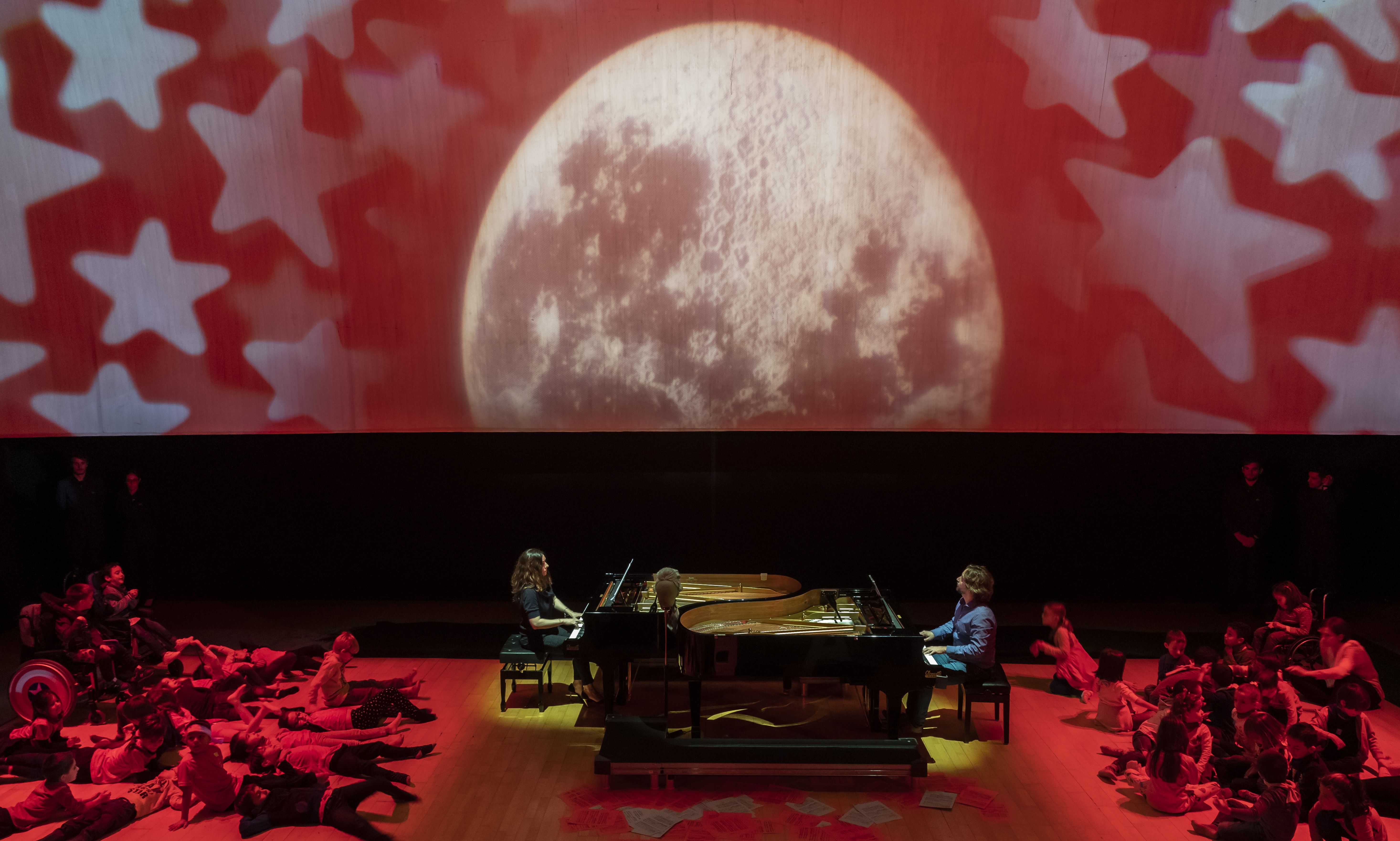 Les Arts programa su actividad didáctica inclusiva 'Siente la música'